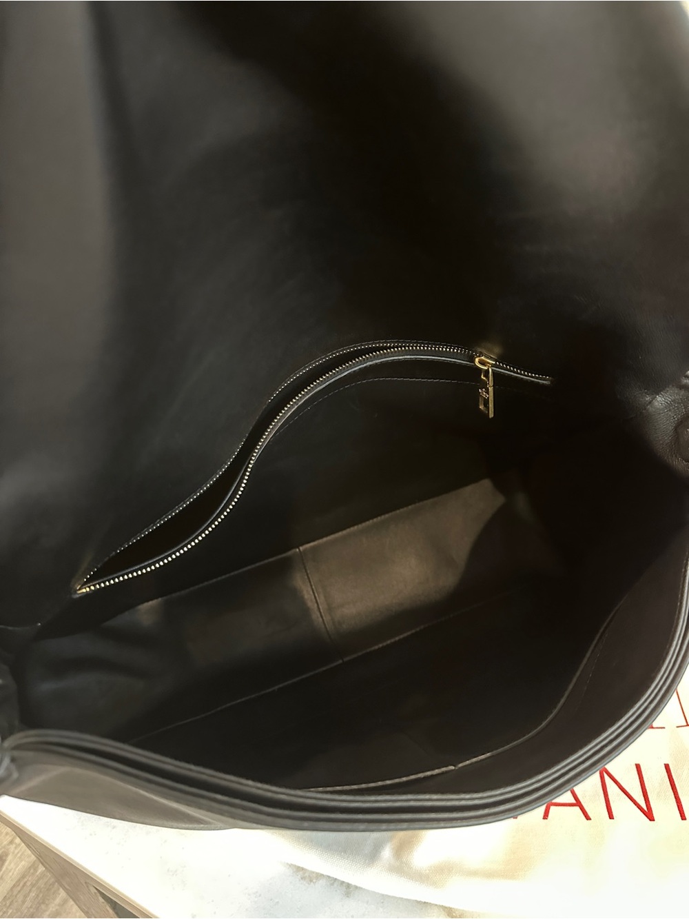 Valentino Garavani Black Shoulder Bag - Picture 9 of 10